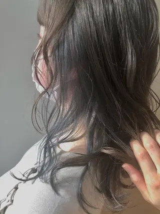 カラー OJIMA YUKAのヘアスタイル