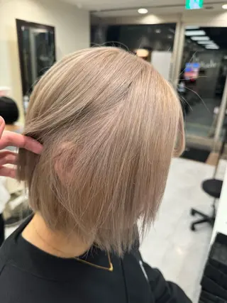 ミディアム カラー ヘアアレンジ 目黒 碧人のヘアスタイル