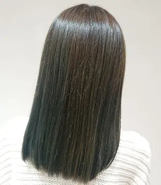 カラー chacha Blanc田中のヘアスタイル