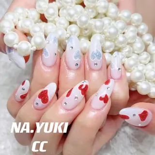 ネイル 🦋 Queenieのネイルデザイン