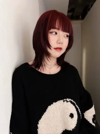 ミディアム カラー BURROW うえみ 寿々のヘアスタイル
