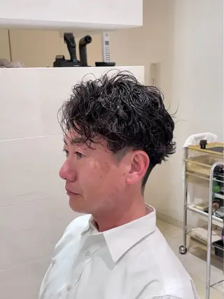 パーマ メンズ メンズ特化美容師 / 篠谷祐輝のヘアスタイル