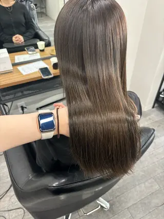 ロング カラー 渡邊 彩花のヘアスタイル