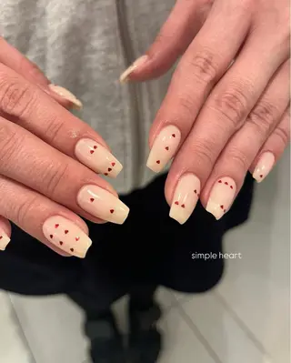 ネイル Plus Ewalu / Kotohaのネイルデザイン