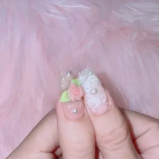 ネイル RIEKO🍒 ワンホン♡推しネイルのネイルデザイン