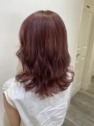 ミディアム カラー ミユ🎀長さ出し 🎨デザインカラーのヘアスタイル