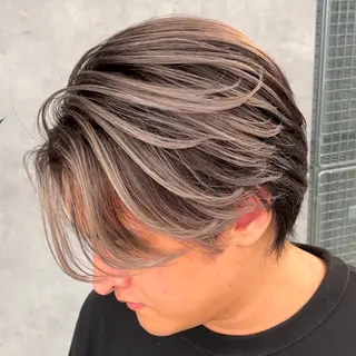 ミディアム カラー パーマ ヘアアレンジ メンズ メンズバレイヤージュ 🌫ハイライトのヘアスタイル