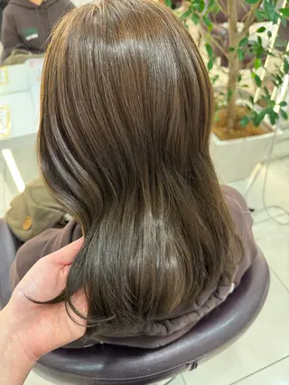 ミディアム カラー 透明感|ストレート| クロスパーマ|はるかのヘアスタイル
