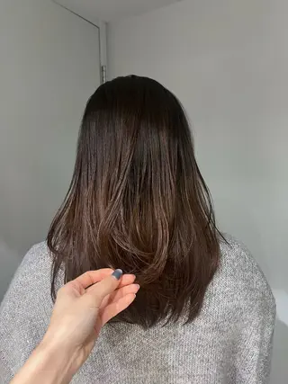 セミロング -みつま はるな-のヘアスタイル