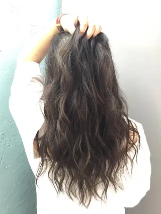 ロング カラー パーマ ヘアアレンジ 枝毛カット&髪質改善 満足NO.1岡しゃんのヘアスタイル