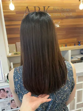 ロング やまこし 美裕樹のヘアスタイル