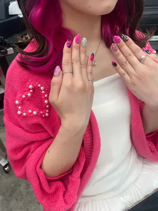 セミロング カラー インナーカラー 推し ブリーチ  髪質改善のヘアスタイル