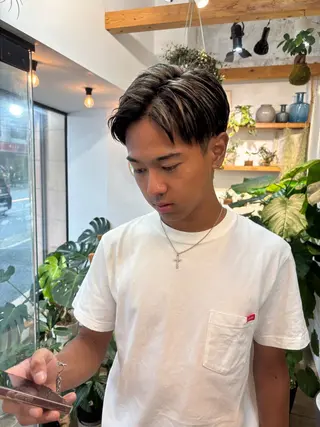 ショート カラー メンズ カネコ ナナミのヘアスタイル