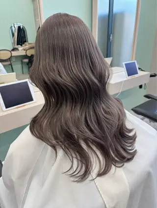セミロング nanami IROW大名のヘアスタイル