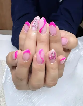 ネイル 高島 夏海のネイルデザイン