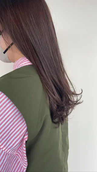 ロング カラー 吉本 彩夏のヘアスタイル