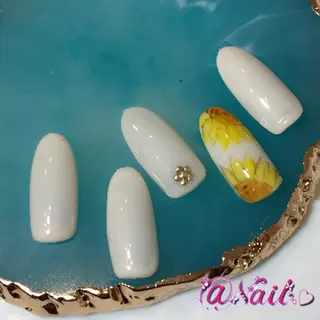 ネイル 小尾 栞のネイルデザイン