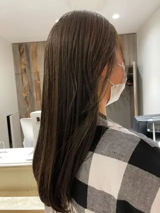 ロング イシバシ ミナミのヘアスタイル