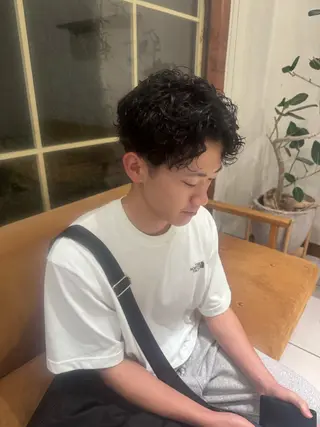 ショート 🦋ブリーチなしダブ ルカラー🌈MEGUのヘアスタイル