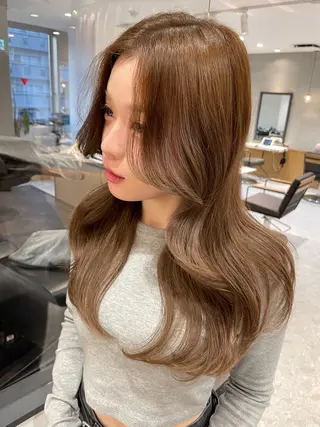 ロング カラー 🌟透明感カラー× 小顔カット いっせいのヘアスタイル