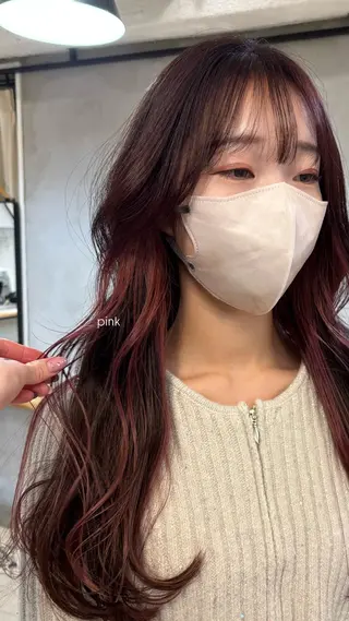 ロング 盛れる透明感カラー・ momokaのヘアスタイル