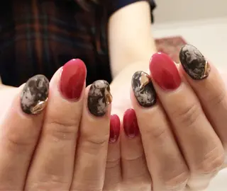 ネイル mano nella manoのネイルデザイン