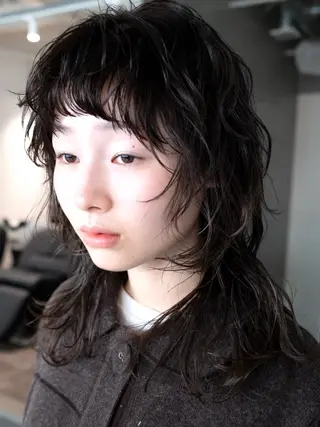 ロング レディース／メンズ パーマ特化／内山遥斗のヘアスタイル