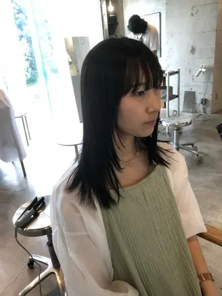 ミディアム 竹内 絢香のヘアスタイル