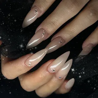 ネイル Haluca 長さ出し🍀のネイルデザイン