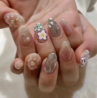 ネイル 髙橋 優菜のネイルデザイン