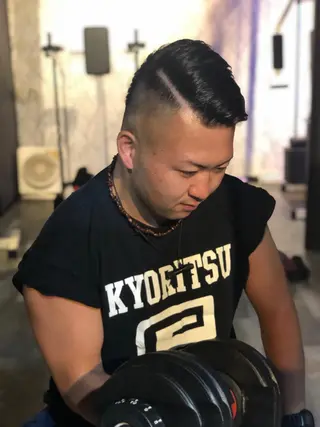 ショート 田中 就のヘアスタイル