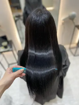 ロング カラー 艶髪・透明感カラー・ 韓国ヘア・Yuriのヘアスタイル