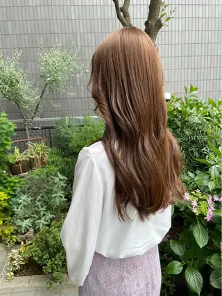 ロング カラー ヒナ/レイヤーカット 艶感ワンカラーのヘアスタイル