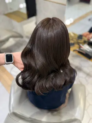 ミディアム 𝐘𝐮𝐢 🤎 costesのヘアスタイル