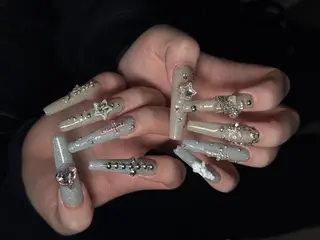 ロング 長さ出し専門 nynaのネイルデザイン