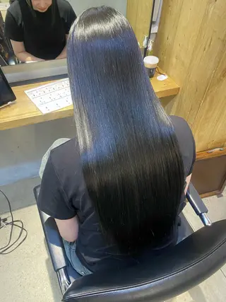 ロング カラー Lomalia hayaのヘアスタイル