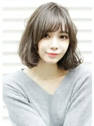 ミディアム 田辺 侑未のヘアスタイル