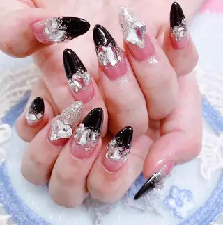 ネイル MoonNail ユリ🌸のネイルデザイン