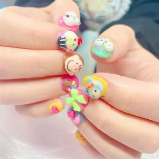 ネイル MignonReve ♡EIMI🌈のネイルデザイン