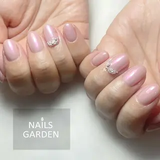 ネイル ネイルズ ガーデン🌿のネイルデザイン