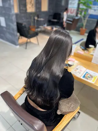 ロング カラー 🩵さき🤍 可愛いを叶える美容師のヘアスタイル