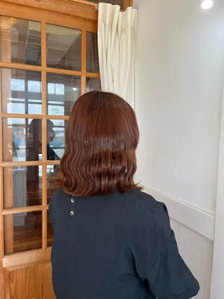 ミディアム カラー 野澤 優乃のヘアスタイル