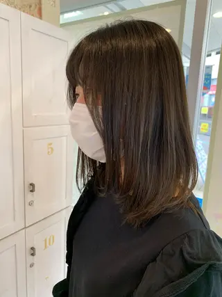 ミディアム 吉田 夢のヘアスタイル