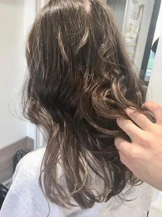 セミロング カラー 店長 小池アキトのヘアスタイル