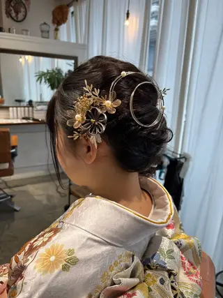 ロング ヘアアレンジ トリコヘアサロン 新井千智のヘアスタイル