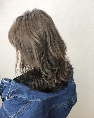 セミロング カラー 🌼透明感カラー ✳︎eri🌼のヘアスタイル
