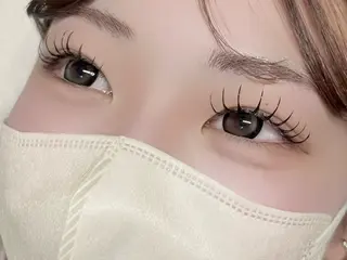 マツエク・マツパ CURUMI REBEST 京橋のマツエク・マツパデザイン