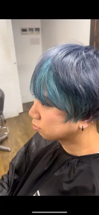 ショート 大久保寿高✨ なりたい色を叶える✨のヘアスタイル