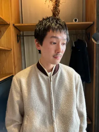 ショート レイヤーカット NERO加藤木麻彩のヘアスタイル