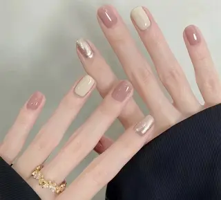 ネイル 高木 維麗絲のネイルデザイン